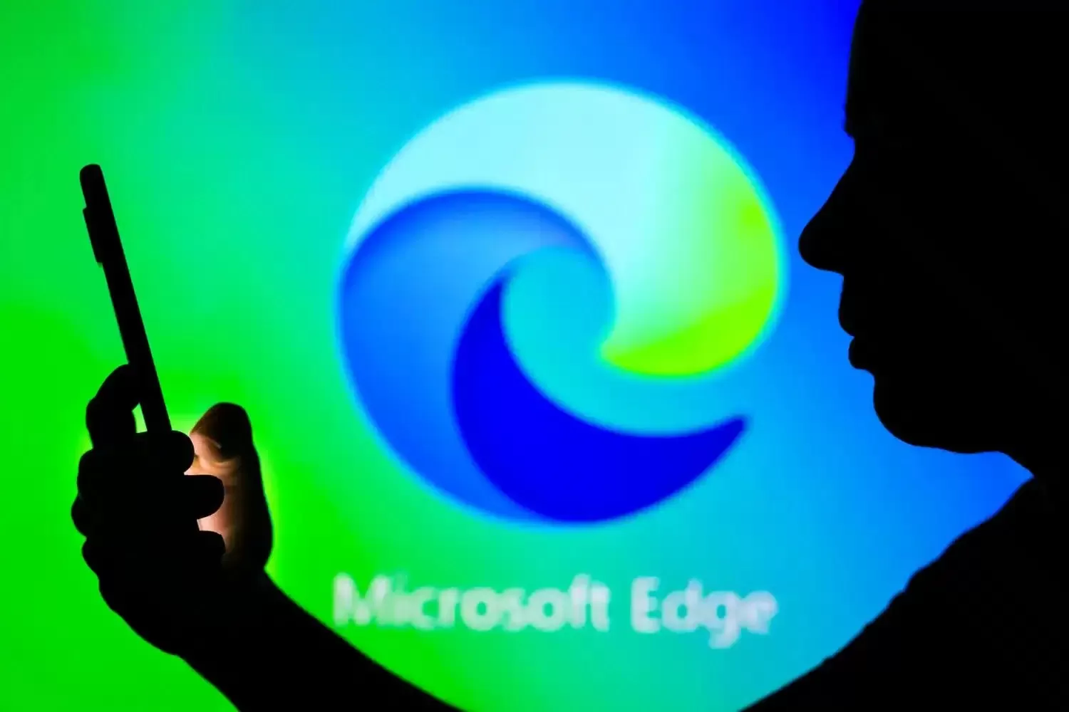 Edge 138.0.3351.55 Sürümü Patladı! Yapay Zeka Sayfaları Özetliyor, Geçmişte Ne Varsa Buluyor