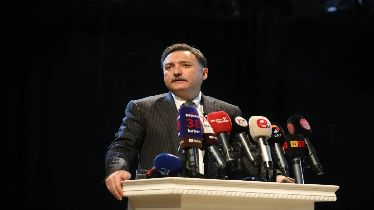 Vali Gökmen Çiçek: “Bu Milletin Fertleri Kendisi İçin Değil, Koskoca Millet İçin Yaşıyor”